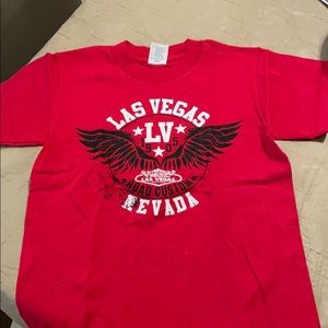 Las Vegas red t-shirt. Size L